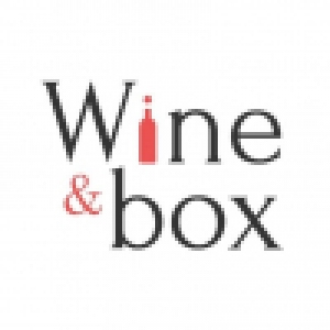 Logo startup Wine and box
